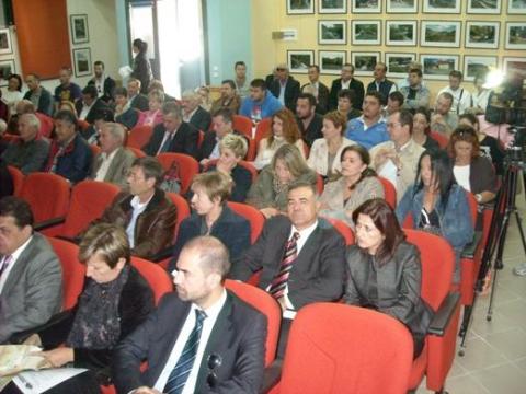 ΣΥΝΕΔΡΙΑΣΗ – ΕΚΔΗΛΩΣΗ ΤΩΝ ΕΜΠΟΡΩΝ ΘΕΣΣΑΛΙΑΣ ΣΤΗΝ ΑΝΑΒΡΑ ΑΛΜΥΡΟΥ ΜΑΓΝΗΣΙΑΣ